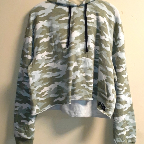 PINK Victoria's Secret Tops - VS Pink Camo Cropped Hoodie L